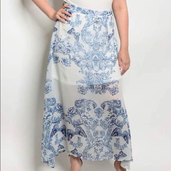 Butterfly Print Skirt - Picture 2 of 4